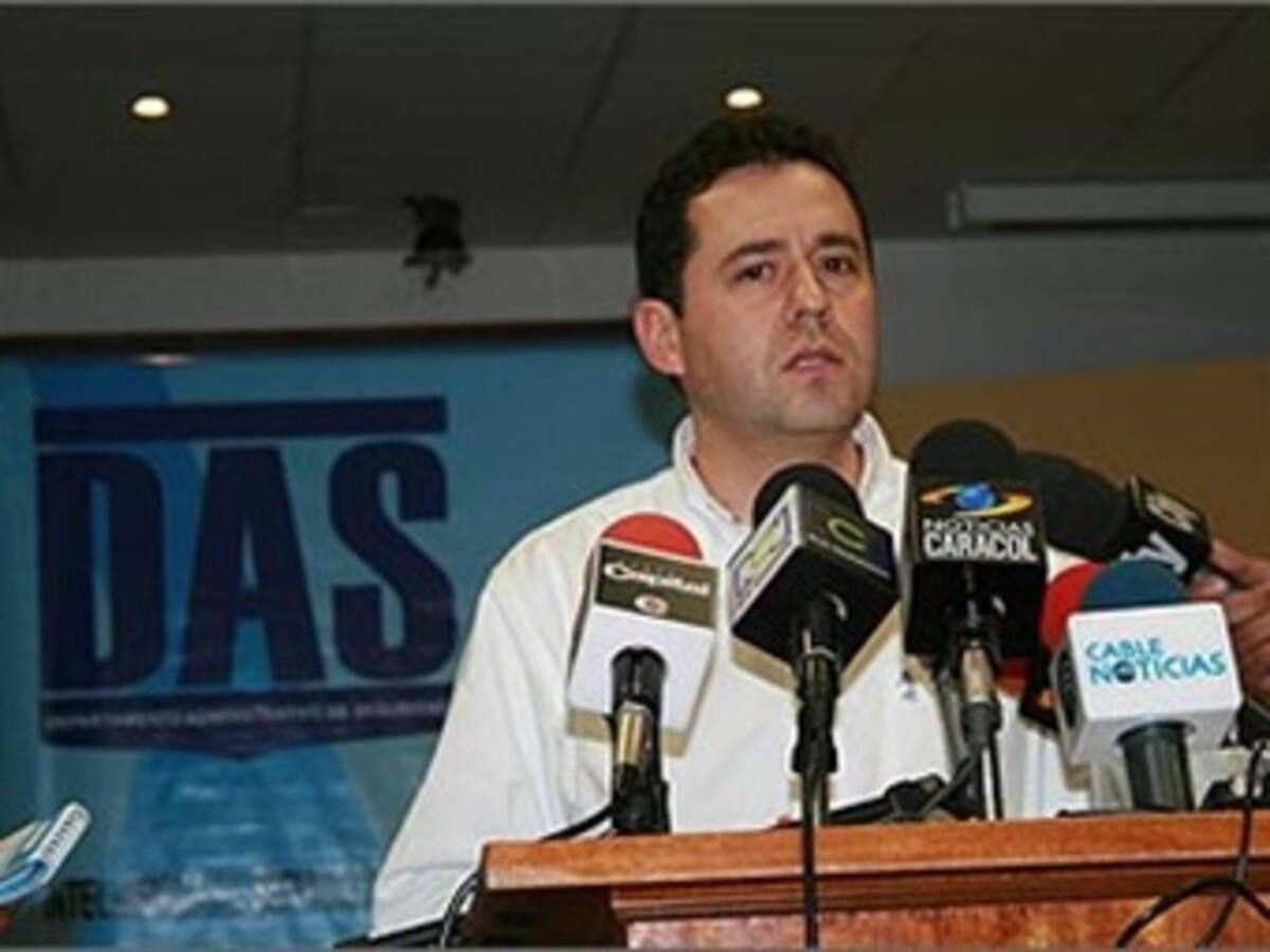 DAS pide a la fiscalía solicitar pruebas de interceptaciones a la revista Semana