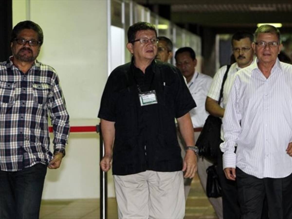 Farc y ELN han tenido encuentros para unificar los procesos de paz