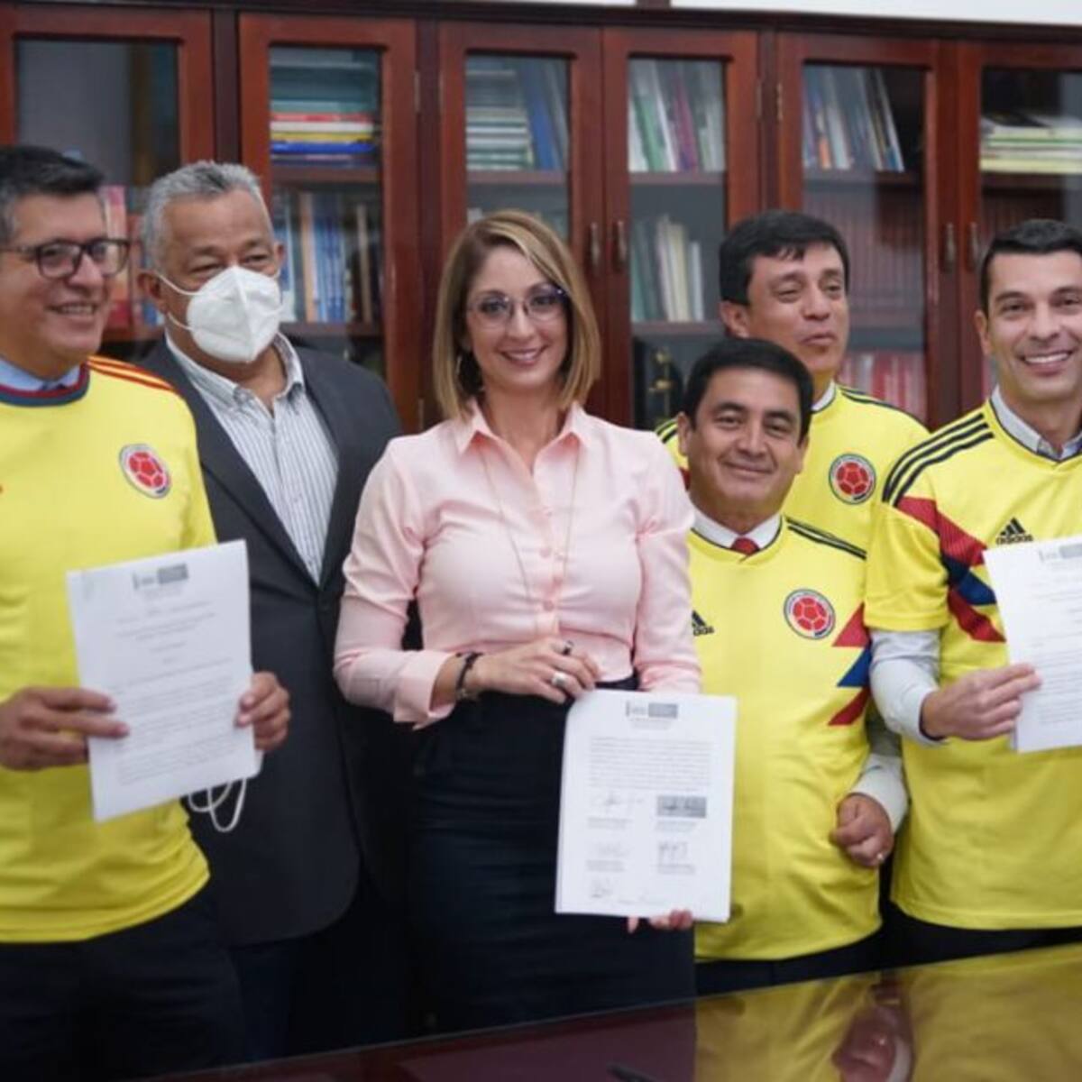 Polémica por proyecto que declara patrimonio cultural al fútbol colombiano