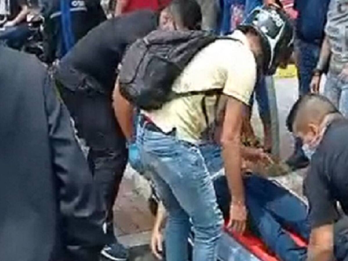 Una persona muerta y dos heridas en accidente de motocicleta