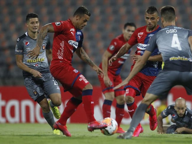 Medellín cede terreno de local en la Libertadores perdiendo con Caracas FC