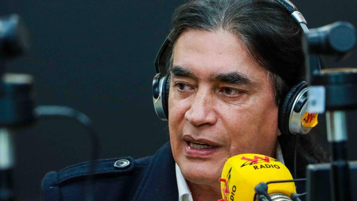 Petro no me entregaría un cheque chimbo: Gustavo Bolívar