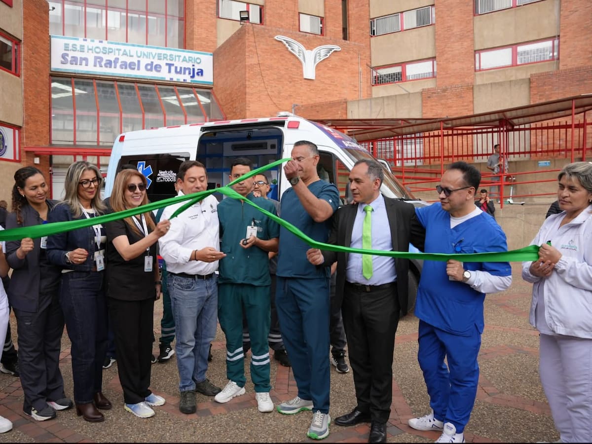 Hospital San Rafael de Tunja entrega nueva ambulancia y avanza en modernización de servicios médicos