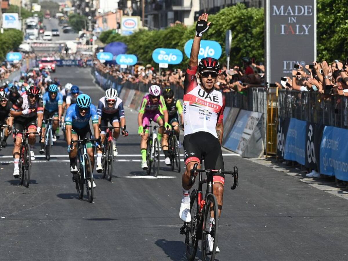 Video: Colombiano ganó embalaje y es el primer líder del Giro de Sicilia