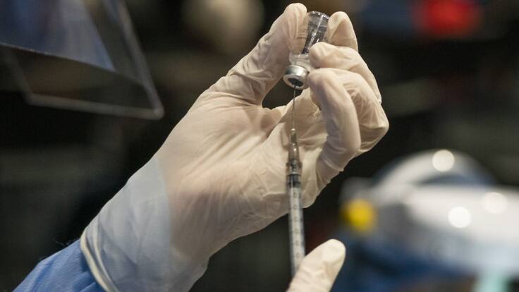 Primeras investigaciones por colados en vacunación