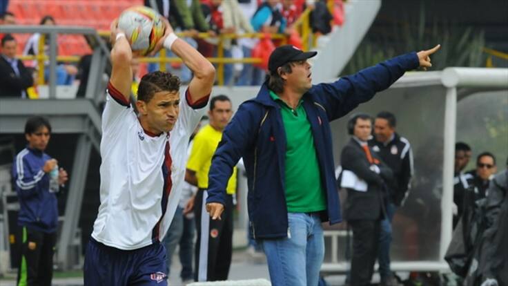 Fuimos un equipo con jerarquía y nunca arriesgamos el partido: DT Velasco