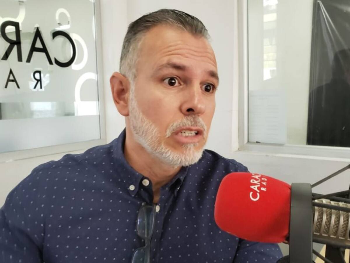 Renuncia de Leonidas Gómez al senado generó críticas en el Polo