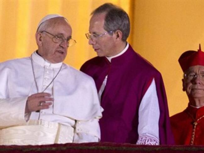 El papa Francisco puede vivir sin problemas con un solo pulmón: neumólogo Ricardo Durán