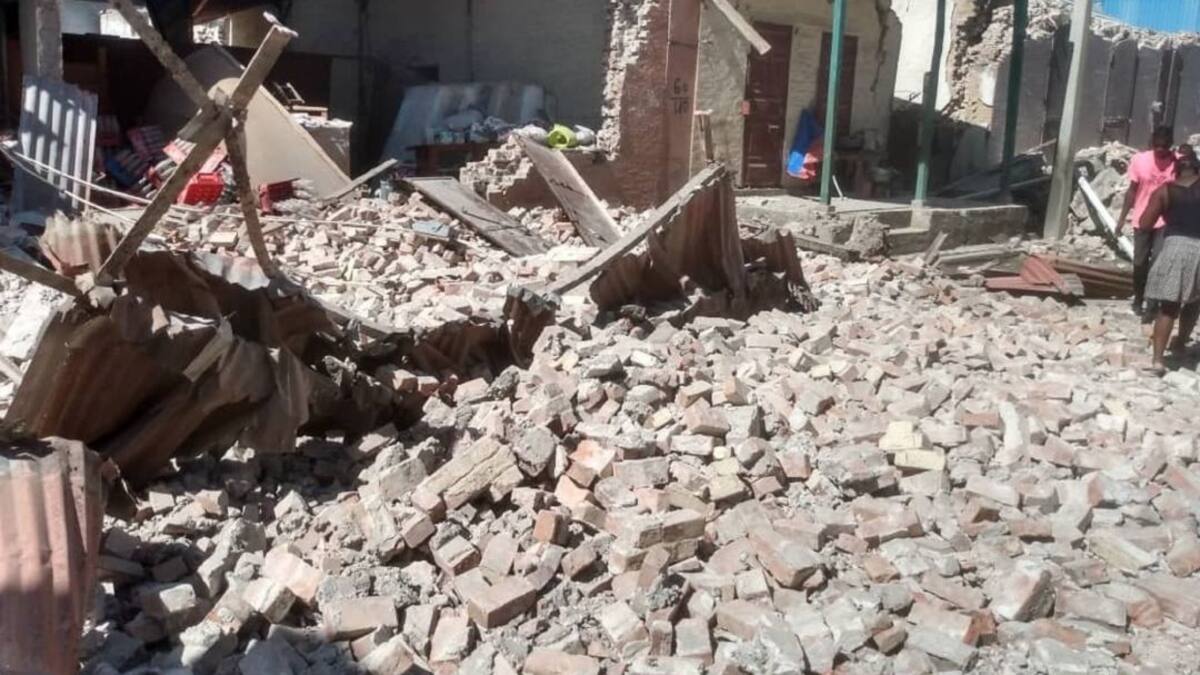 Suben a 724 los muertos por el terremoto en Haití
