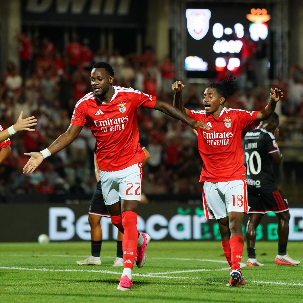 Jhon Durán fue figura en la goleada del Benfica al Casa Pia: Vea el golazo del colombiano