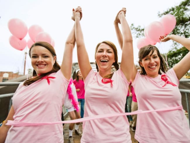 Feria de emprendimiento donde los pacientes con cáncer de seno son las  protagonistas