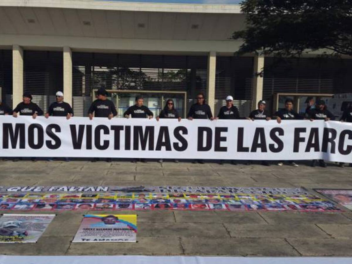 Que entreguen los cuerpos, piden familiares de víctimas de la guerrilla en el Valle