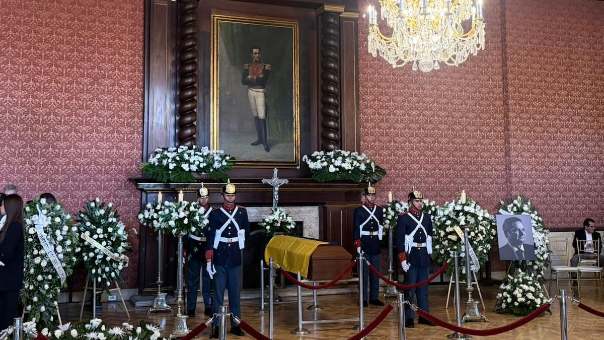 🔴 EN VIVO | Con honores de Estado inicia velación de Germán Vargas Lleras en el Palacio San Carlos