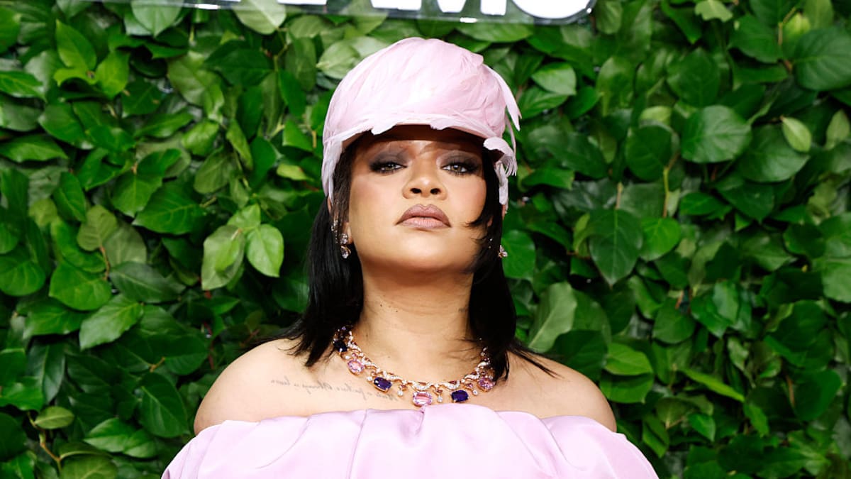 Mujer acusada de disparar en la casa de Rihanna se declara inocente de intento de asesinato