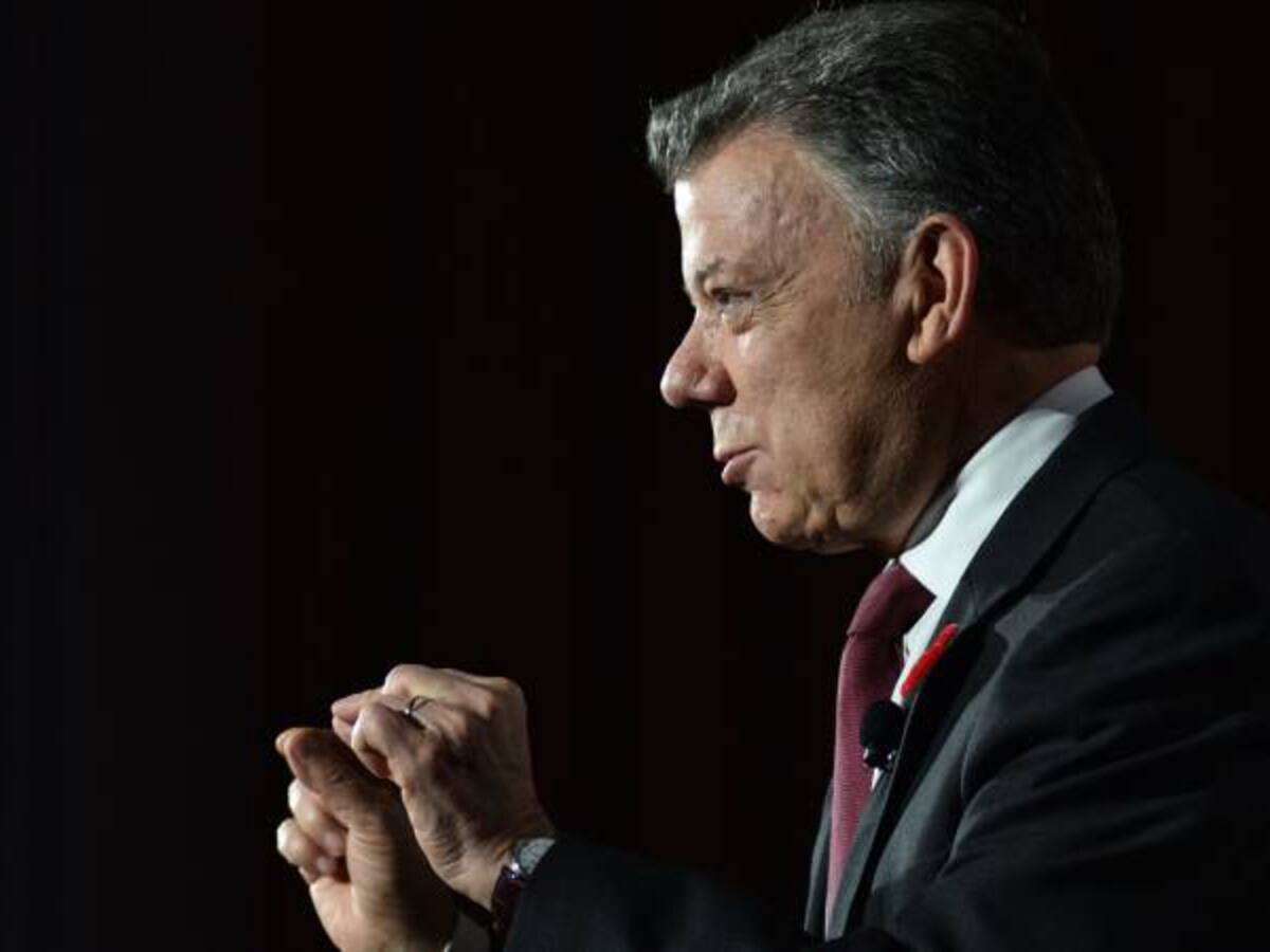 Miembros de la Farc podrían presentarse a la presidencia según el acuerdo de paz: Santos
