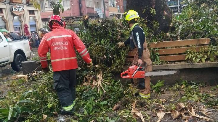 Julián Velásquez, comerciante afectado por vendaval en Calarcá