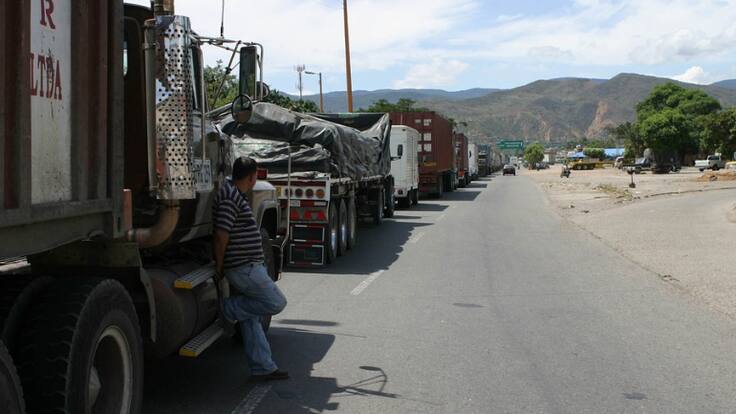Colfecar pide intervención de MinTransporte ante restricción a camiones