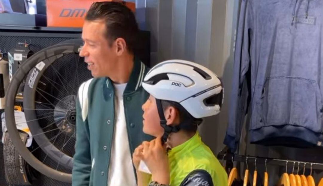 Rigoberto Urán con Ángel David