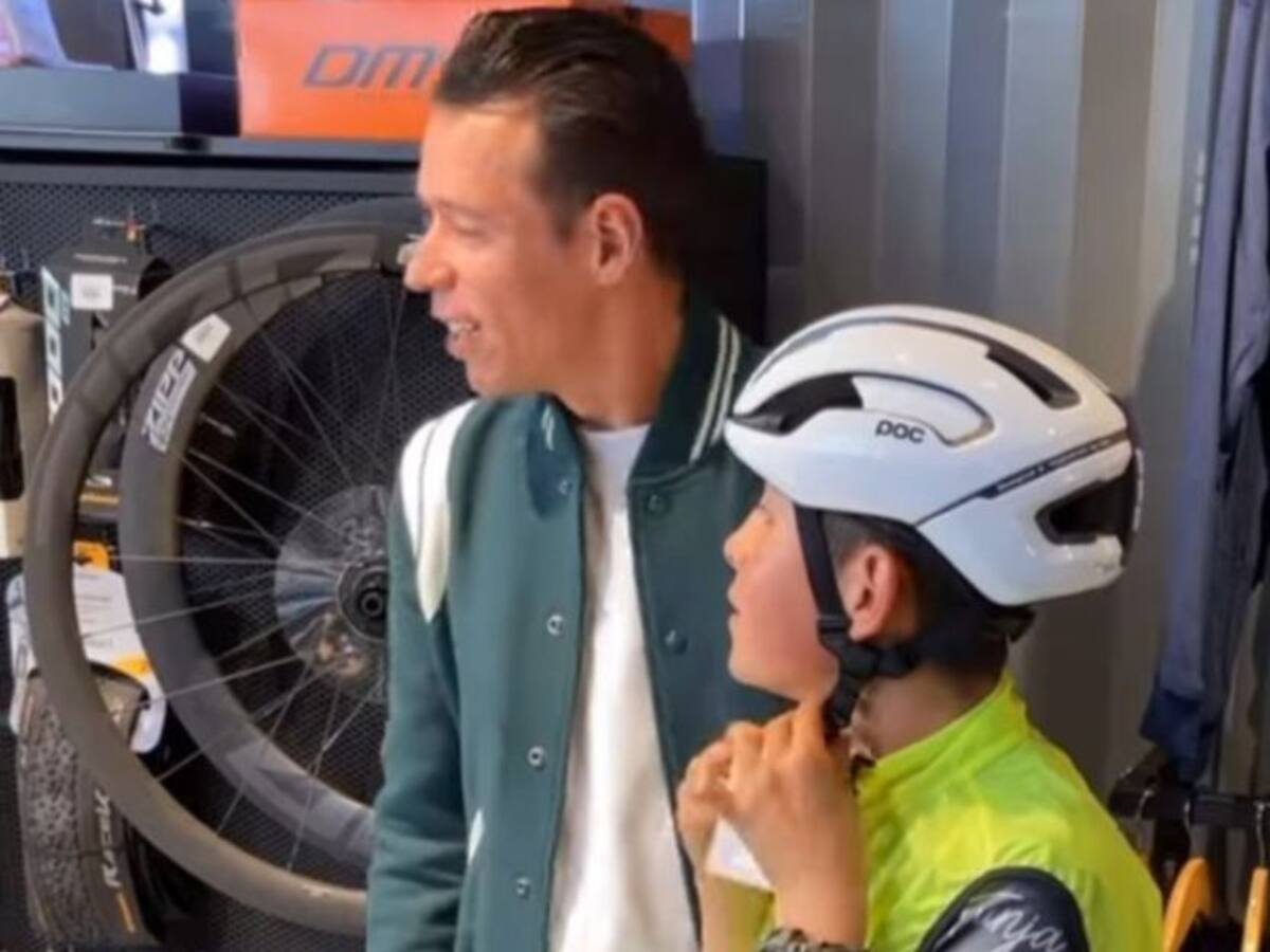 'Rigo' y su emotivo regalo a un niño: "Lo están entrevistando más que a mí"