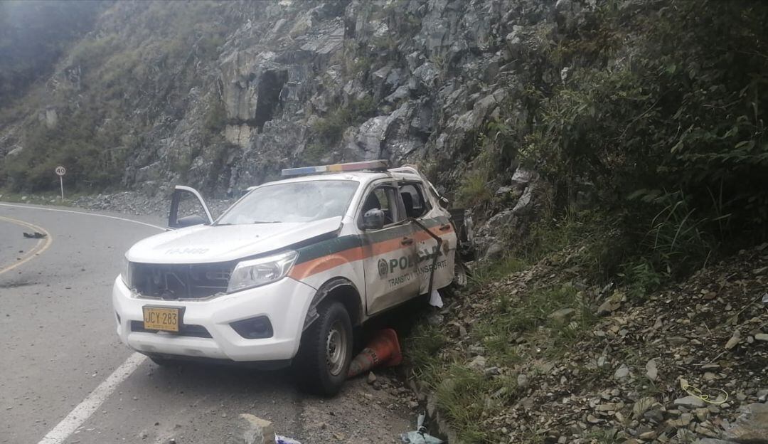 Camioneta en la que se transportaban los uniformados 