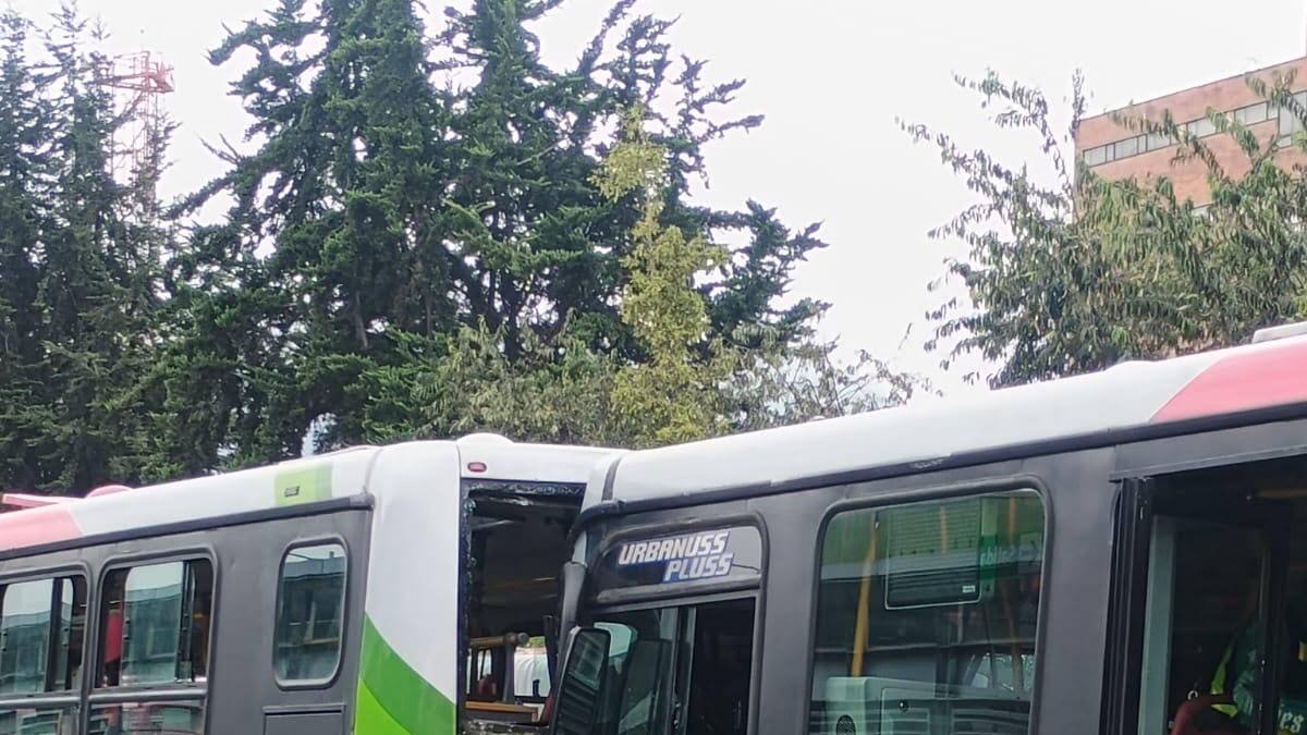 Más de 30 personas resultaron heridas tras choque de buses de TransMilenio