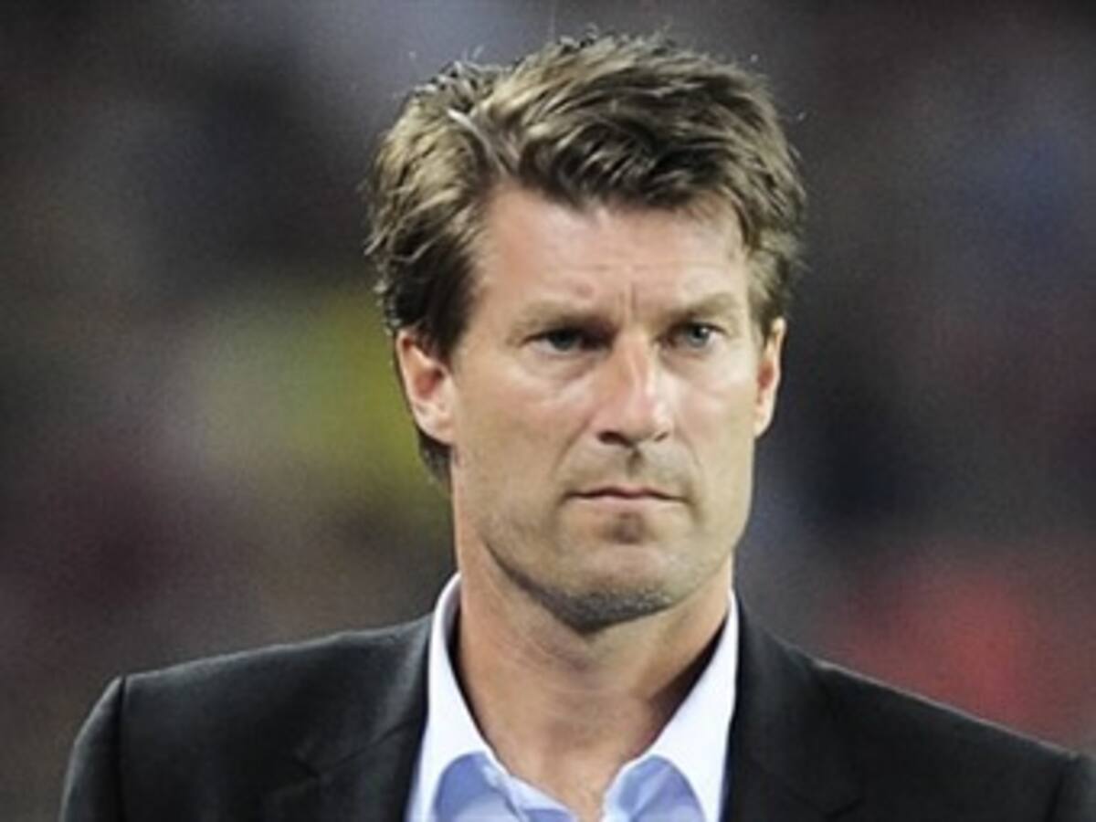 Michael Laudrup nuevo entrenador del Swansea inglés