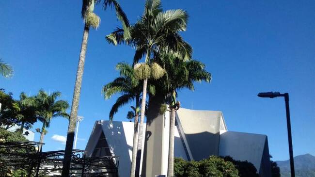 Todos los días a 5:45, 6:48, 7:48 y 8:45 a.m. escuche la información local en Caracol Radio