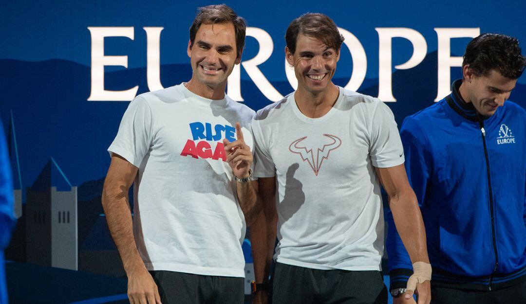 Roger Federer junto a Rafa Nadal.