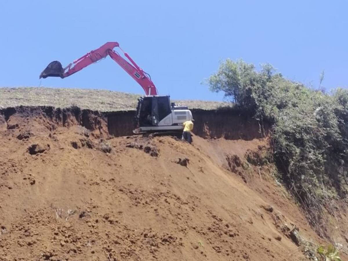 Gobierno Nacional y Departamental recorrieron las obras de Aerocafé