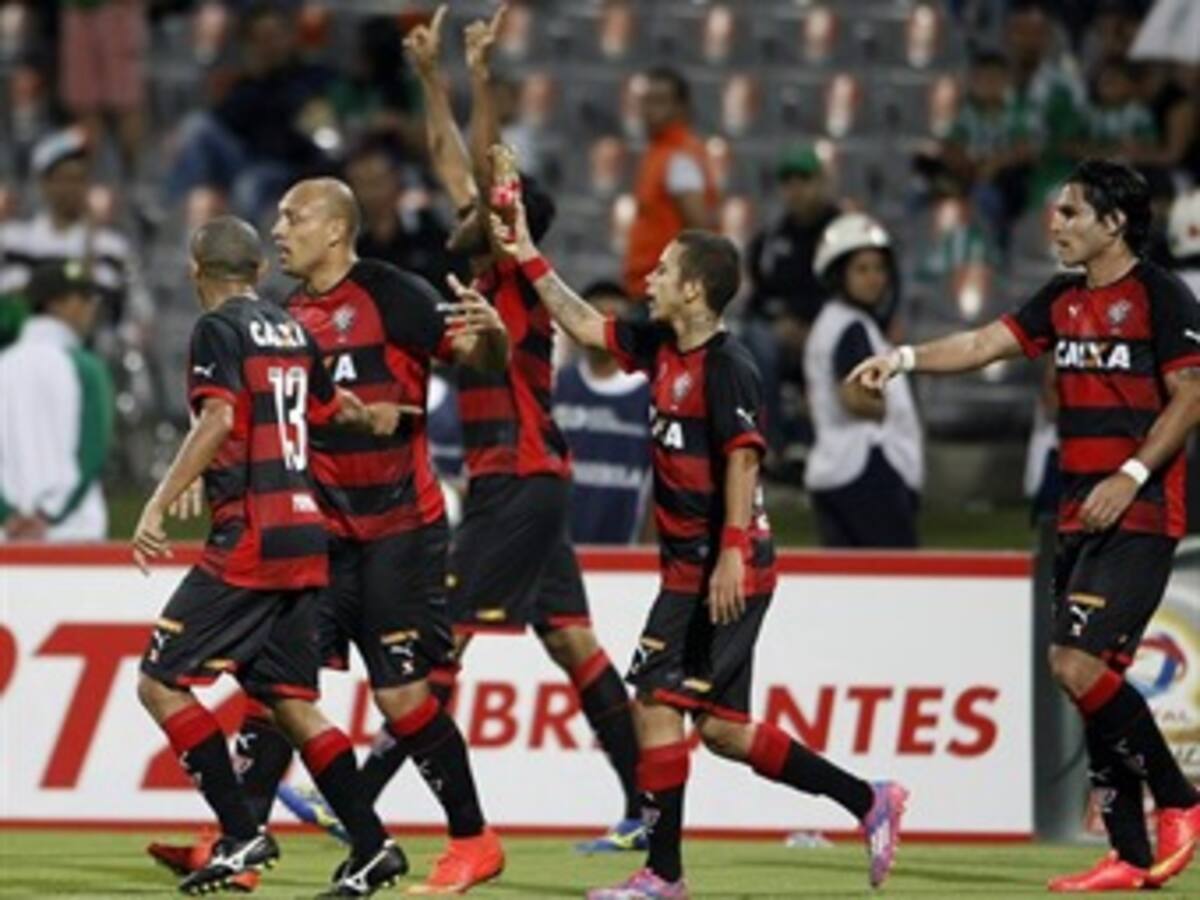 Vitória le salió 'General' a Nacional y le empató en el Atanasio Girardot