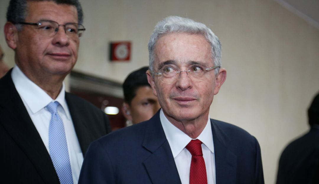 En calidad de testigo, el expresidente Álvaro Uribe defendió a su exsecretario de prensa César Mauricio Velásquez y Edmundo del Castillo, entonces secretario Jurídico y negó un complot de desprestigio contra la Corte Suprema en 2007