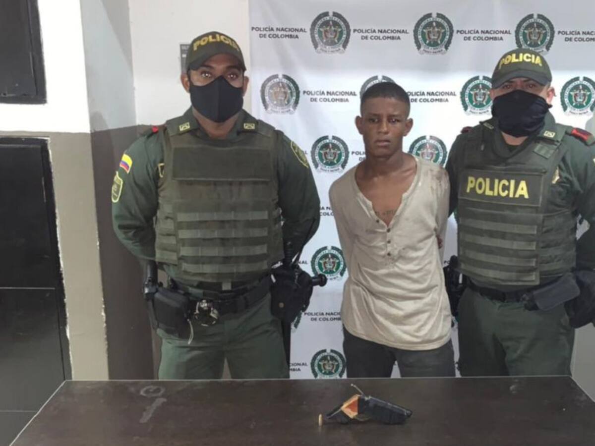 Hombre con brazalete del INPEC capturado por hurto en Castillogrande