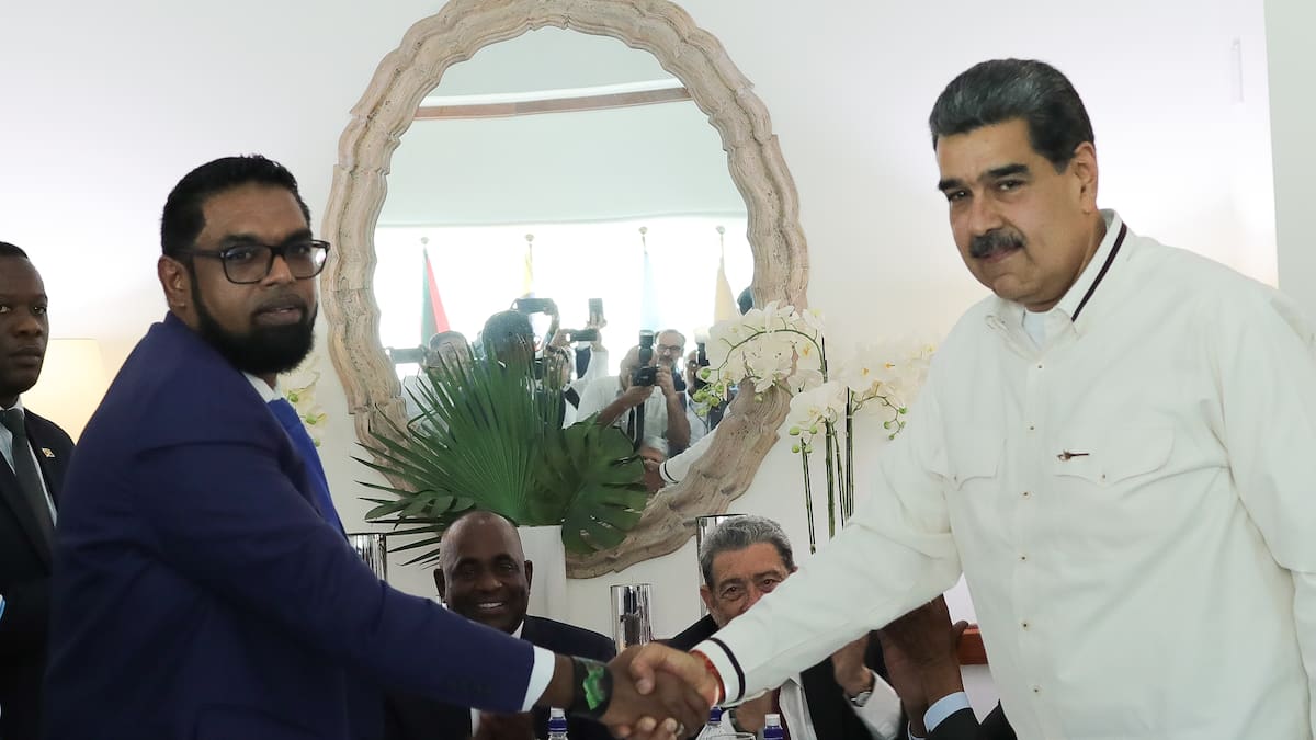Venezuela y Guyana acuerdan no amenazarse ni usar la fuerza en circunstancia alguna