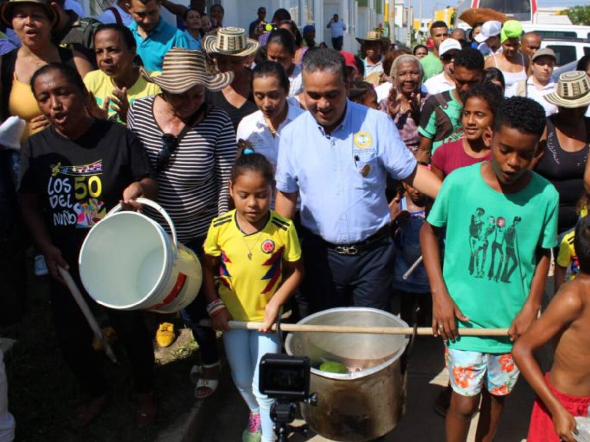 Alcalde comparte Ángeles Somos con habitantes de Ciudad Bicentenario
