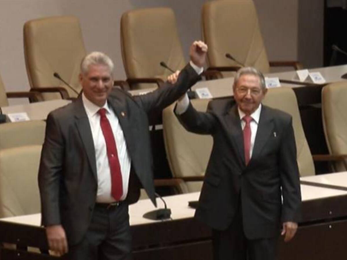 Raúl Castro confía en "éxito absoluto" de Díaz-Canel