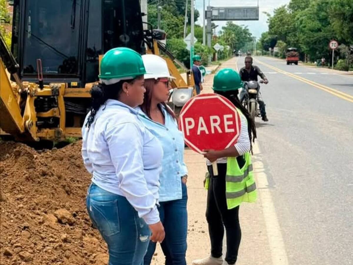 Obras de pavimento y acueducto avanzan a buen ritmo en María La Baja pese a constantes lluvias