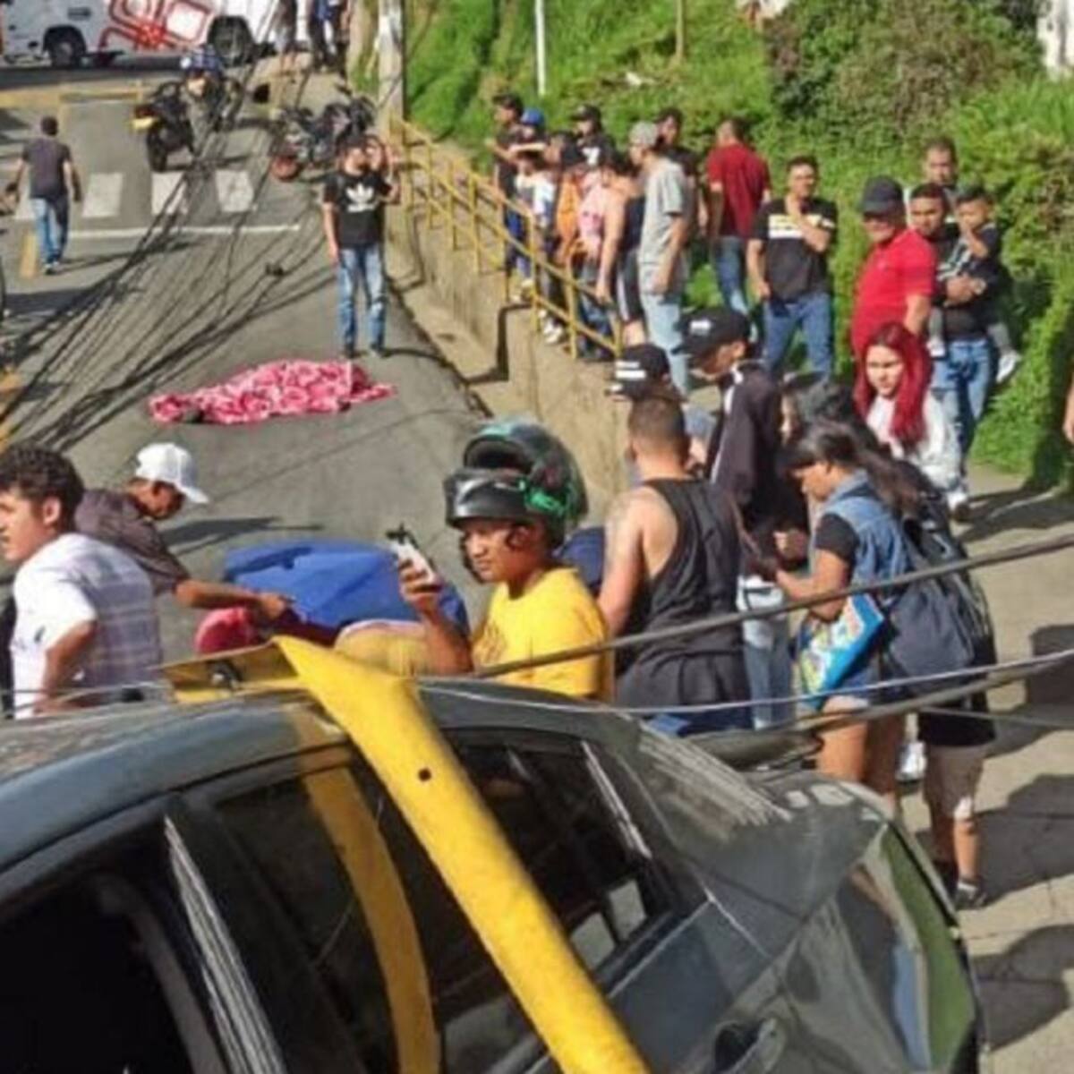 Un muerto y cuatro heridos en accidente de tránsito en Enciso Los mangos