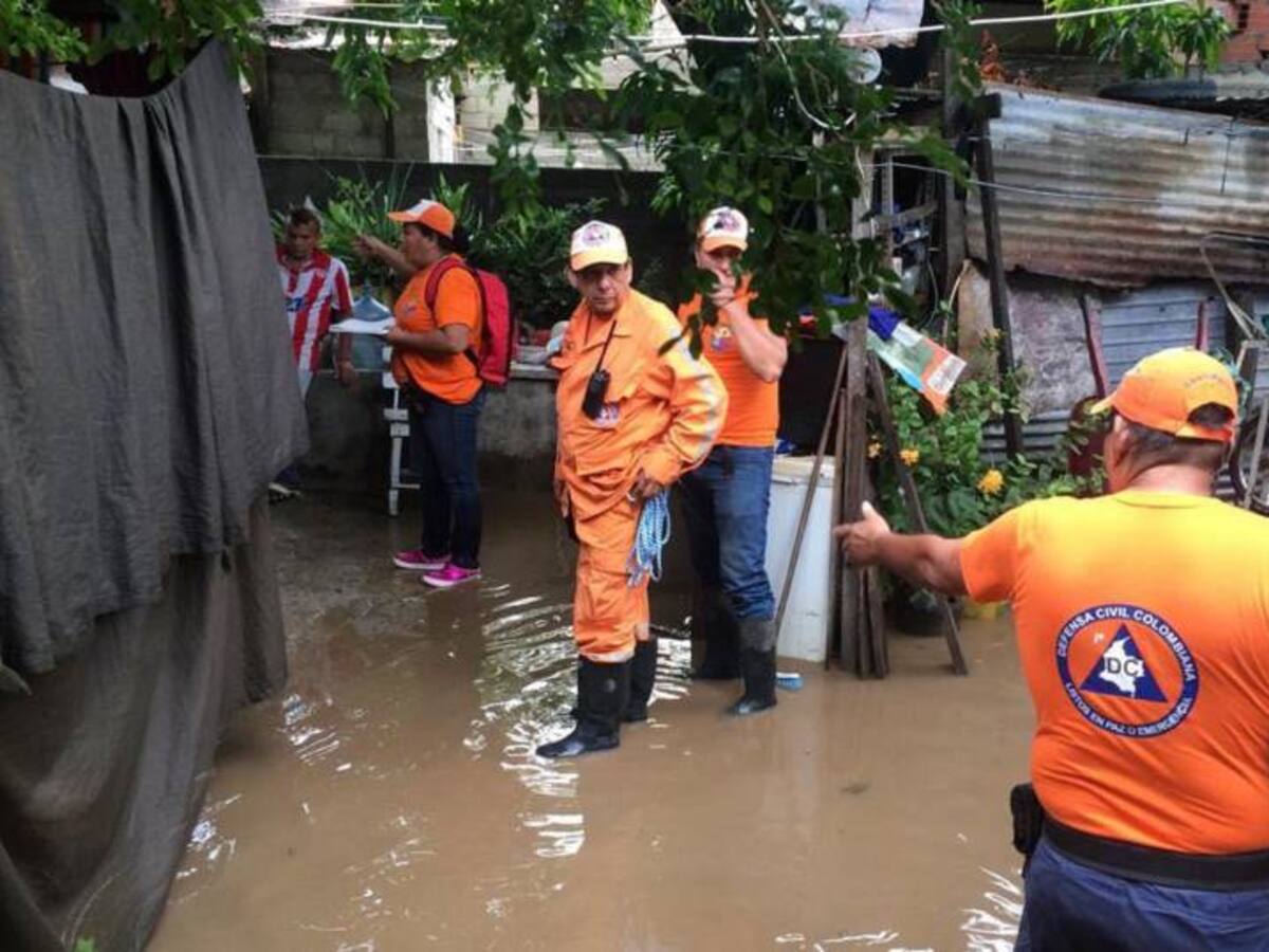 Más de 40 familias afectadas por fuerte lluvia en Santa Marta