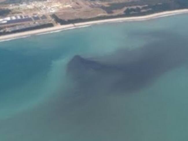 Drummond niega responsabilidad en mancha de carbón en Santa Marta