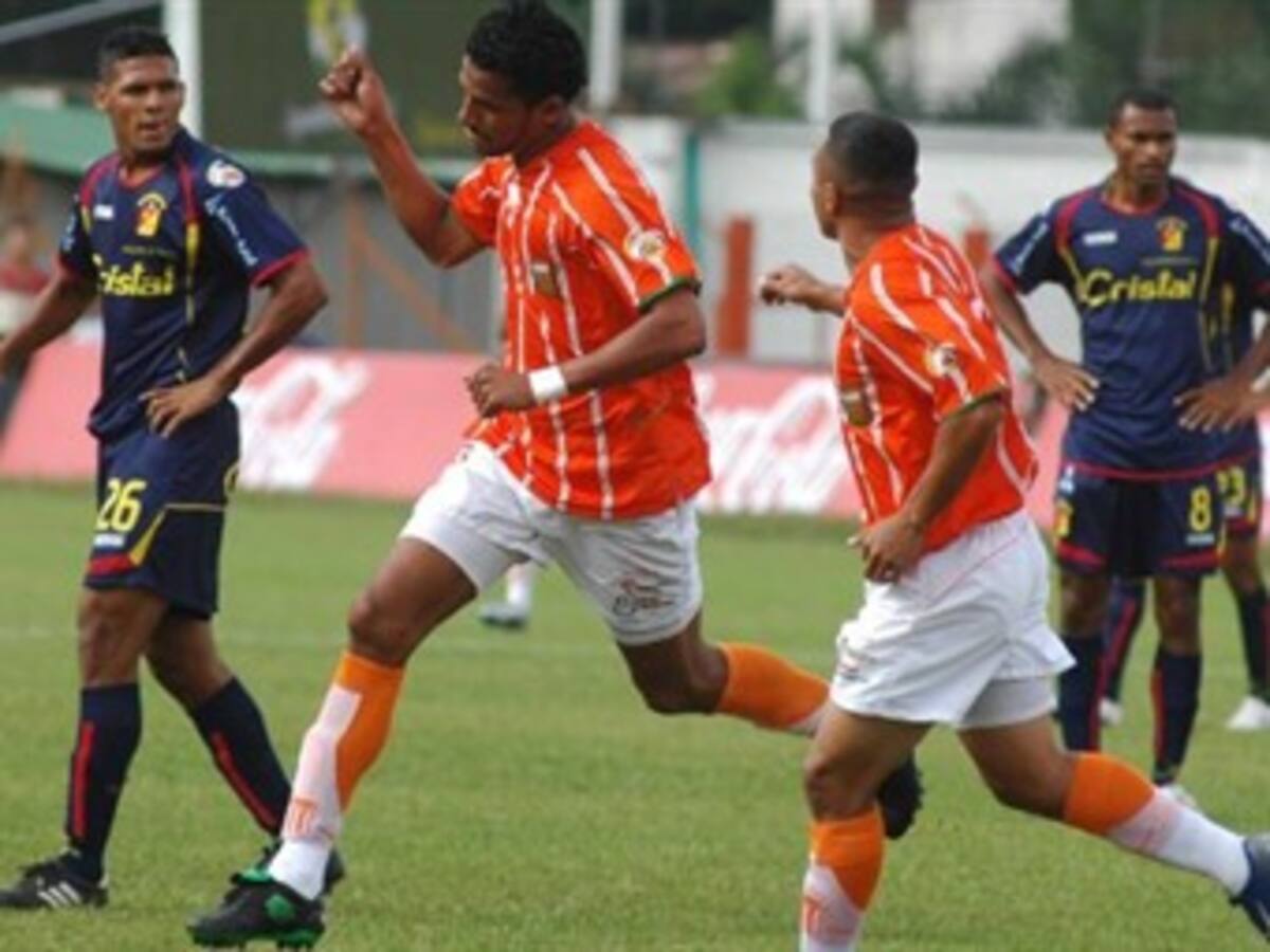 Envigado debutará este martes ante Unión Comercio en la Copa Sudamericana