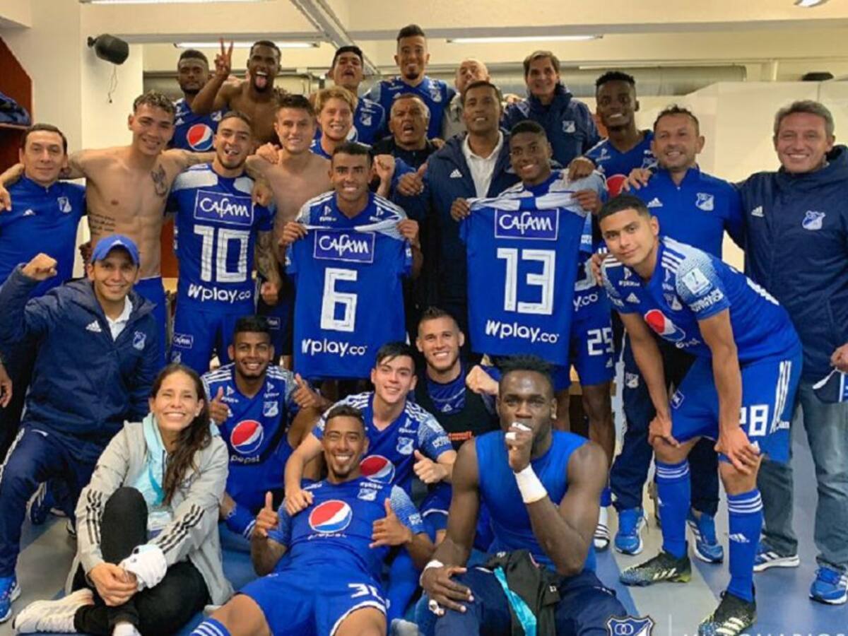 Moñona azul: ganó el clásico, acabó el invicto de Santa Fe y clasificó