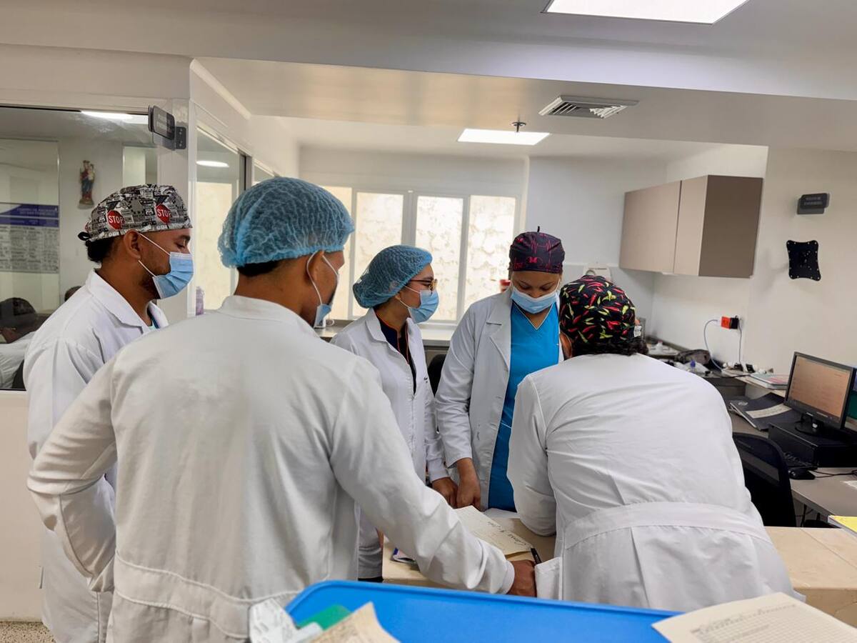 Dadis vigila atención de guarda herido en IPS Virrey Solís y exige respeto a la misión médica