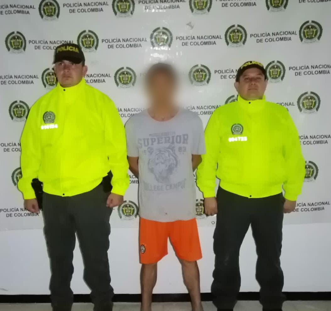 Esta persona, quien gracias a la denuncia de la ciudadanía, presuntamente se encontraba realizando tocamientos a un menor el pasado mes de marzo del año 2021.