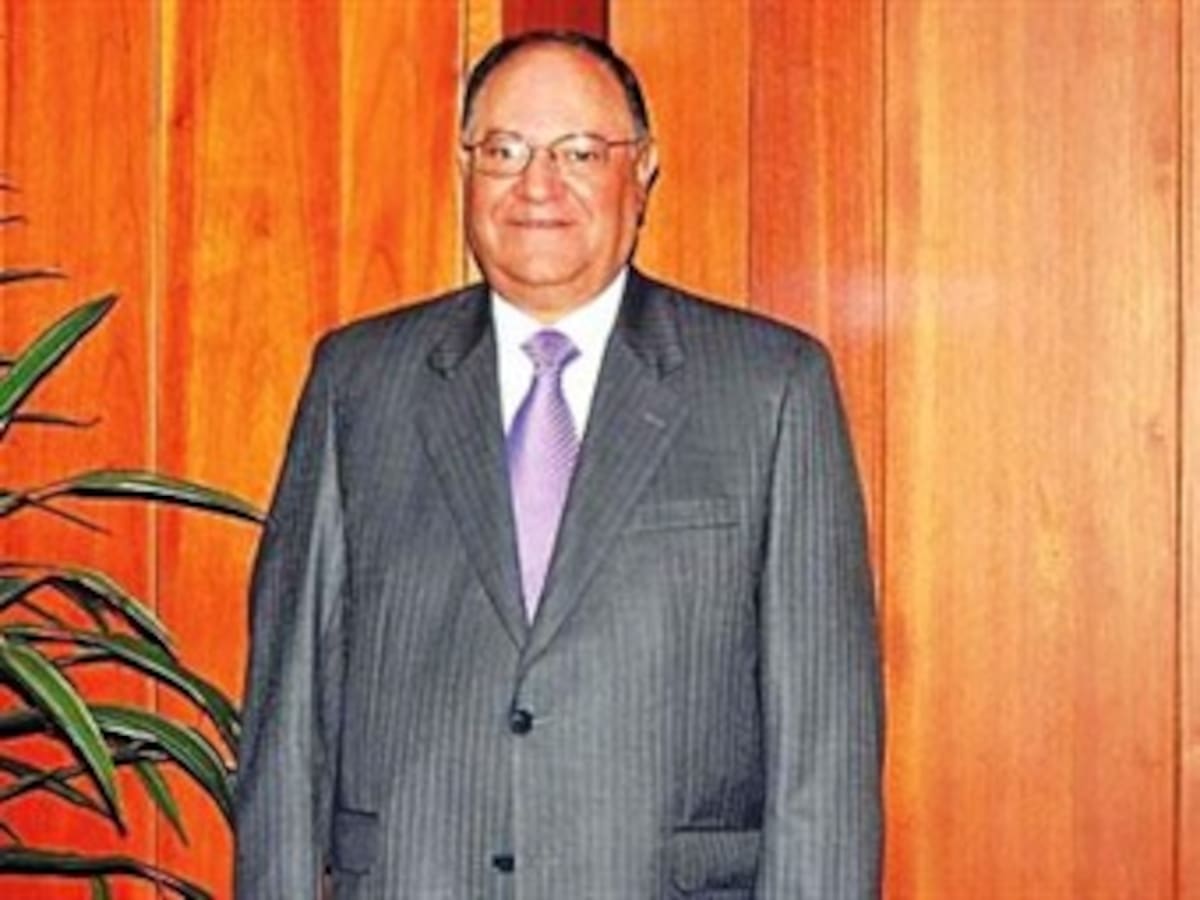 Candidato Orlando Gallo se someterá a votación en el Senado