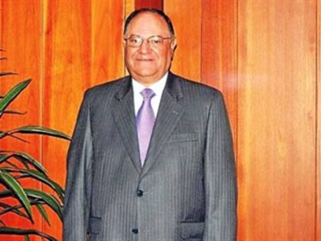 Candidato Orlando Gallo se someterá a votación en el Senado