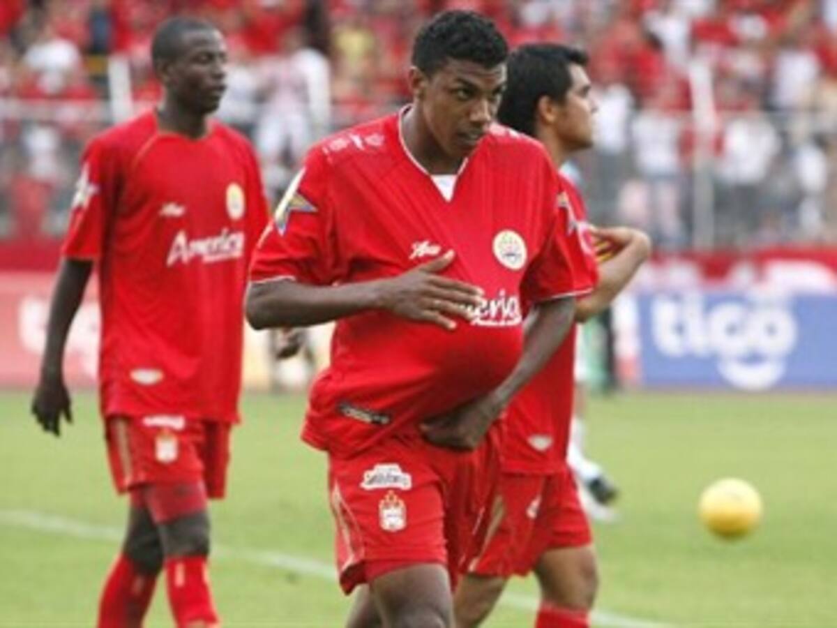 América clasificó a los cuartos y Pereira jugó su último partido en la primera división