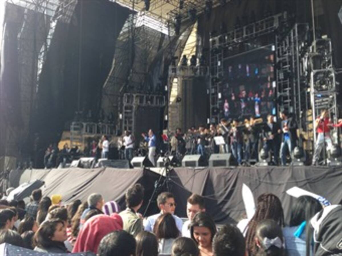 Con orquestas colombianas inició el Festival Salsa al Parque en la Plaza de Bolívar