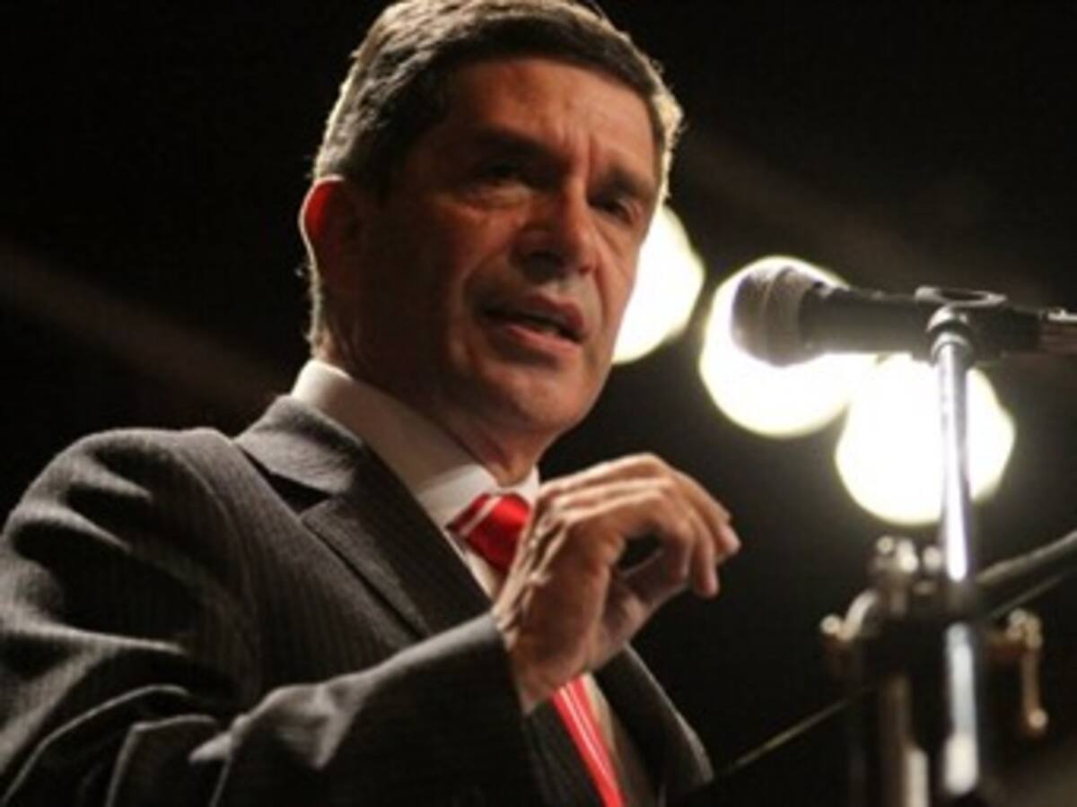 Gobierno pide reforzar seguridad a dirigentes sindicales amenazados por "Los Rastrojos"