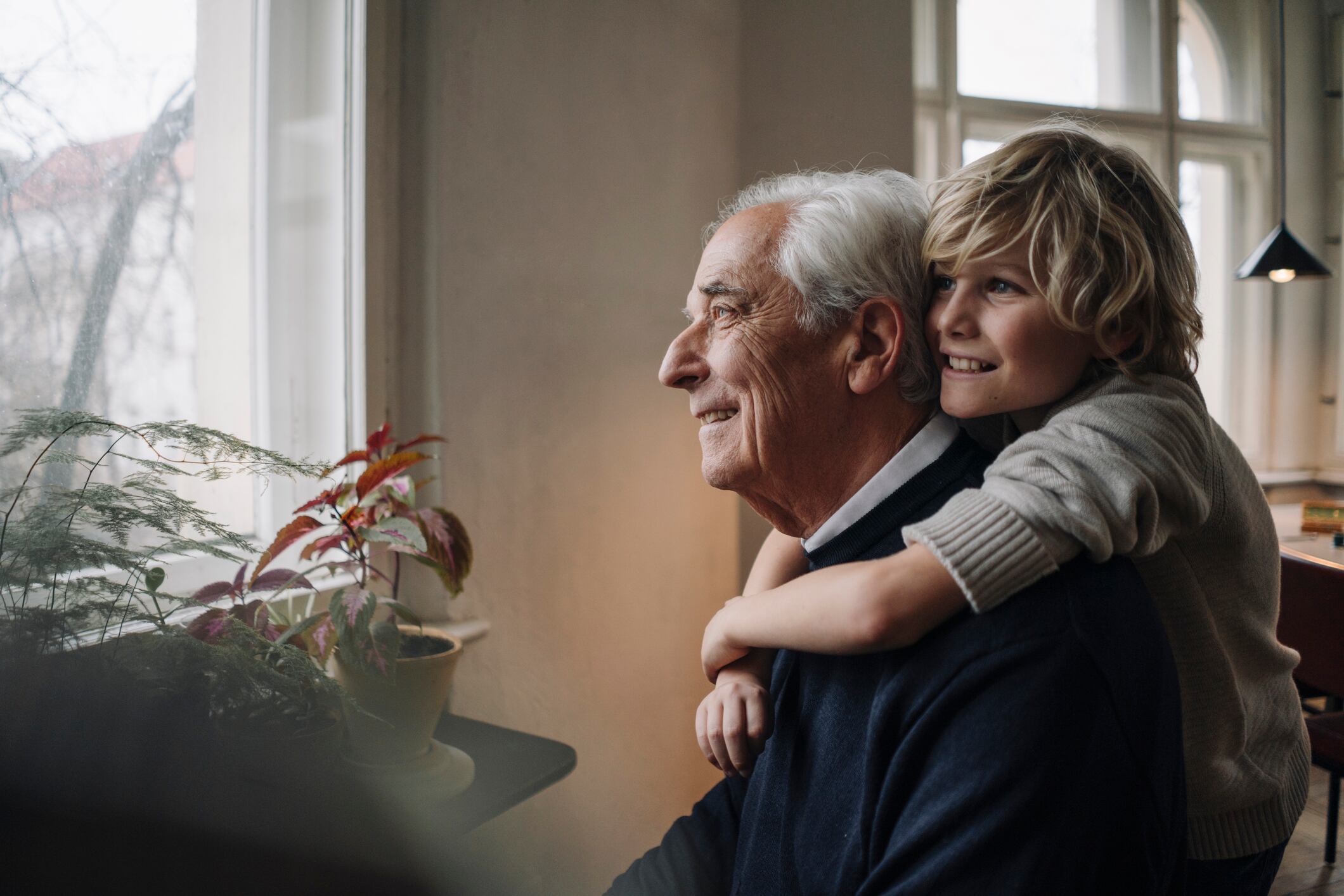 Abuelo y nieto, imagen de referencia // GettyImages