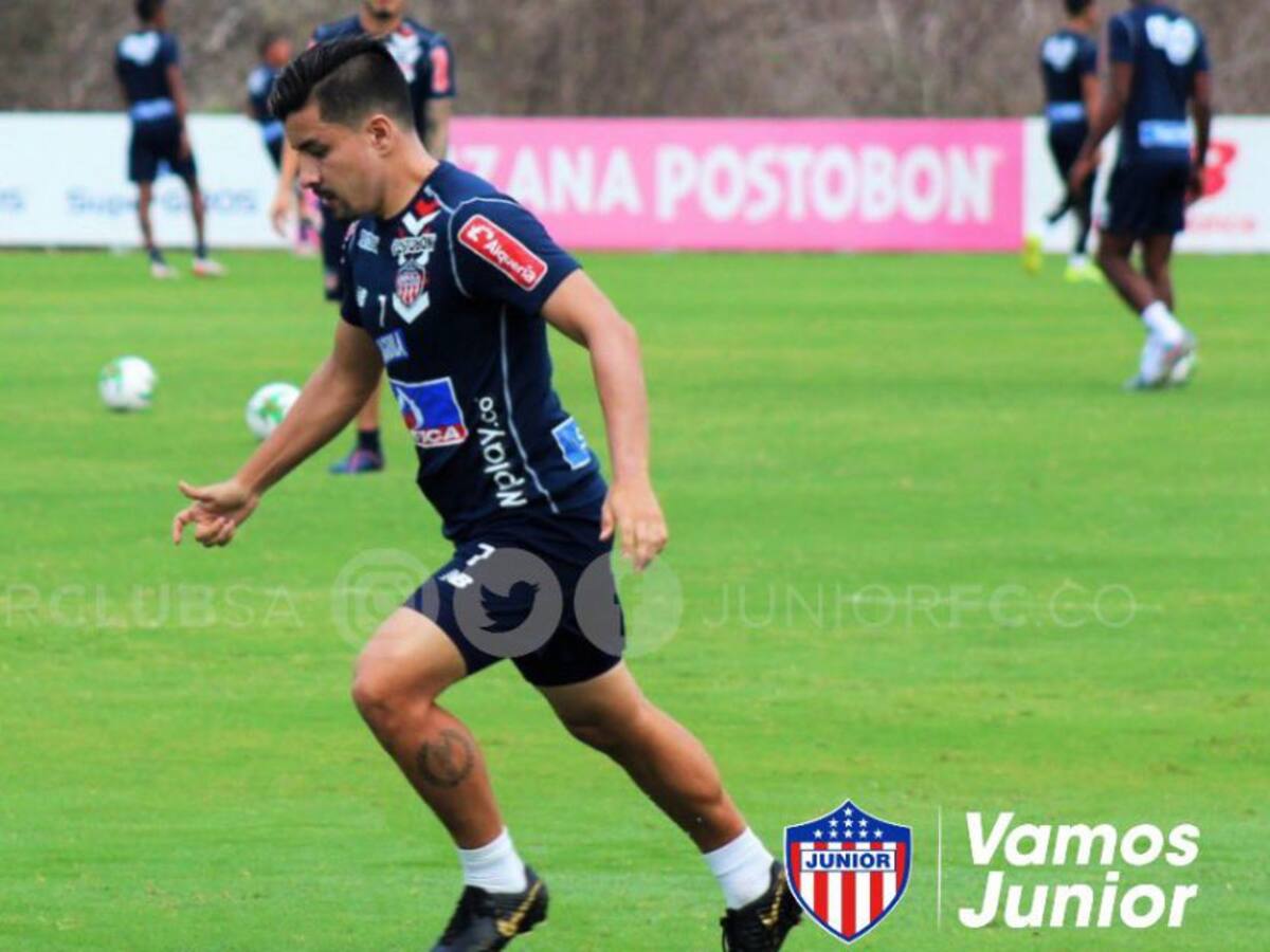 ¡Una buena noticia! Sherman Cárdenas volvió a entrenar con el Junior